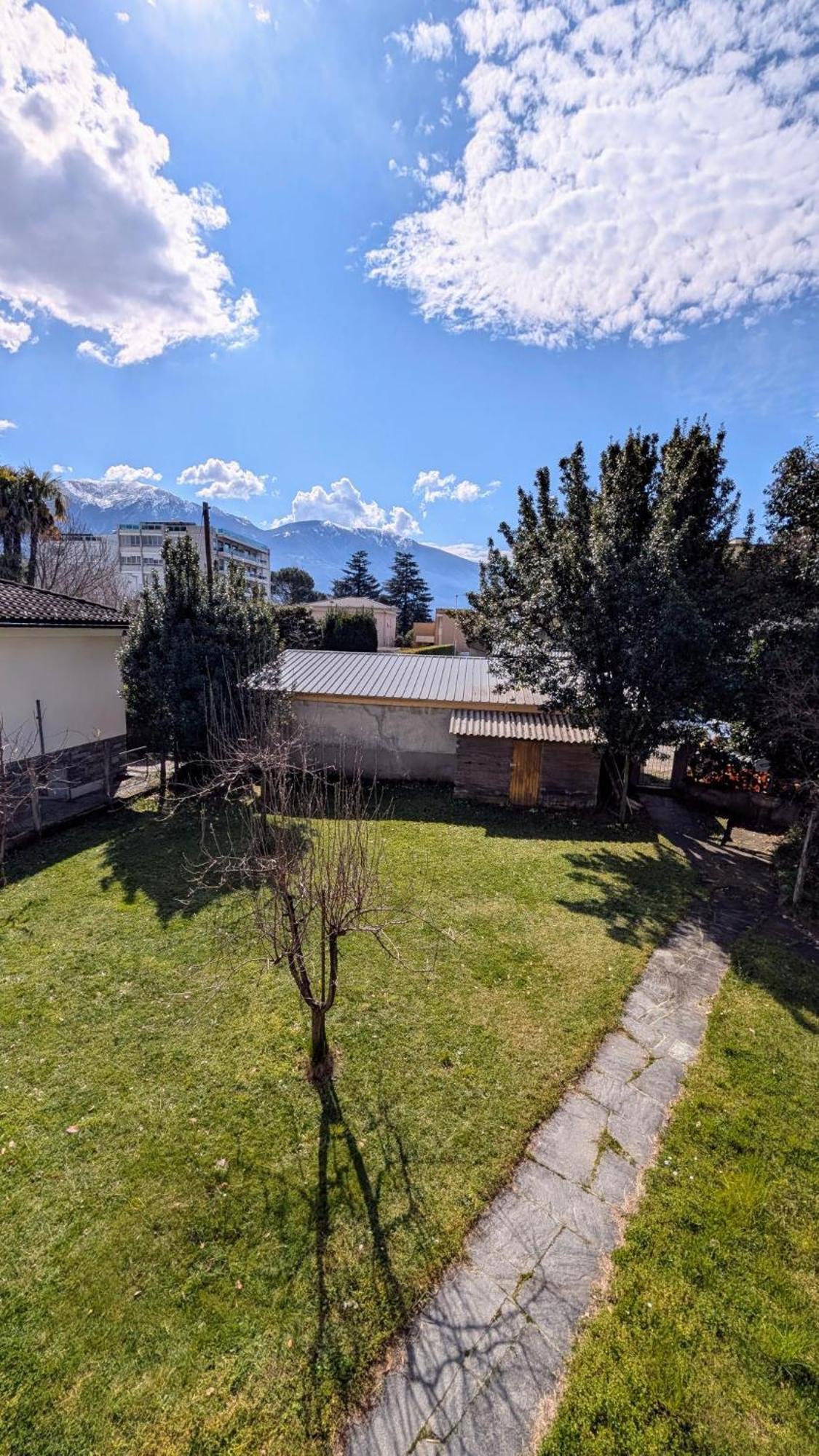 Locarno, Casa Pioda - Nahe Zentrum, Mit Balkon Und Parkplatz Exterior foto